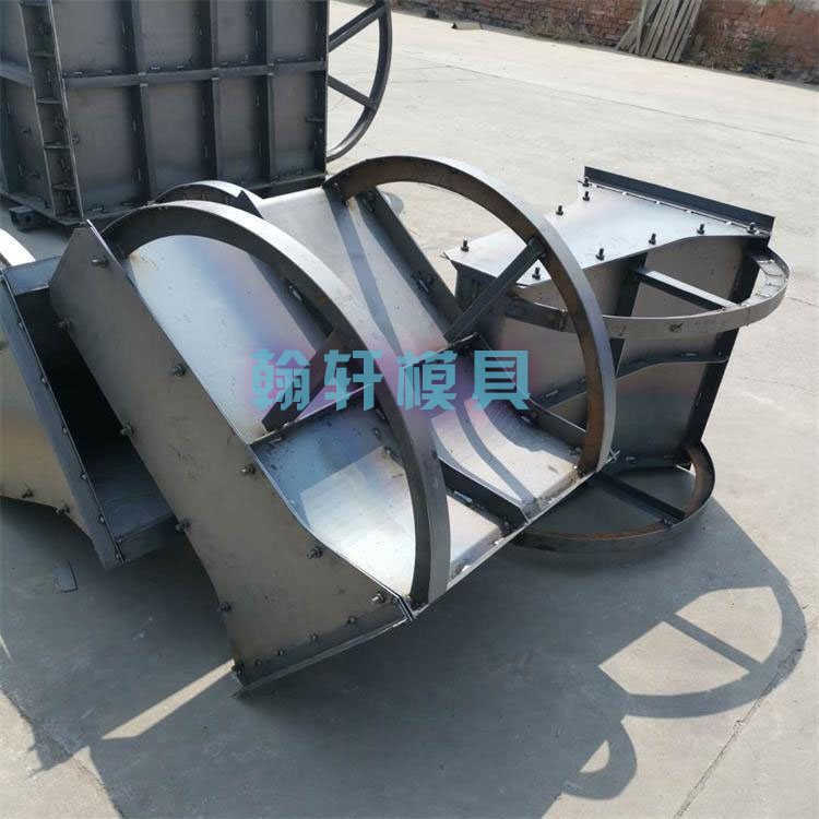 水泥隔离墩半岛(中国)