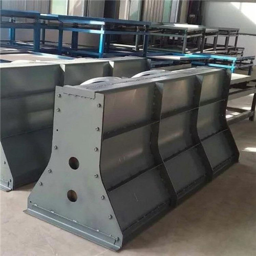 隔离墩半岛(中国)