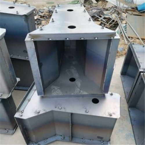 公路隔离墩半岛(中国)